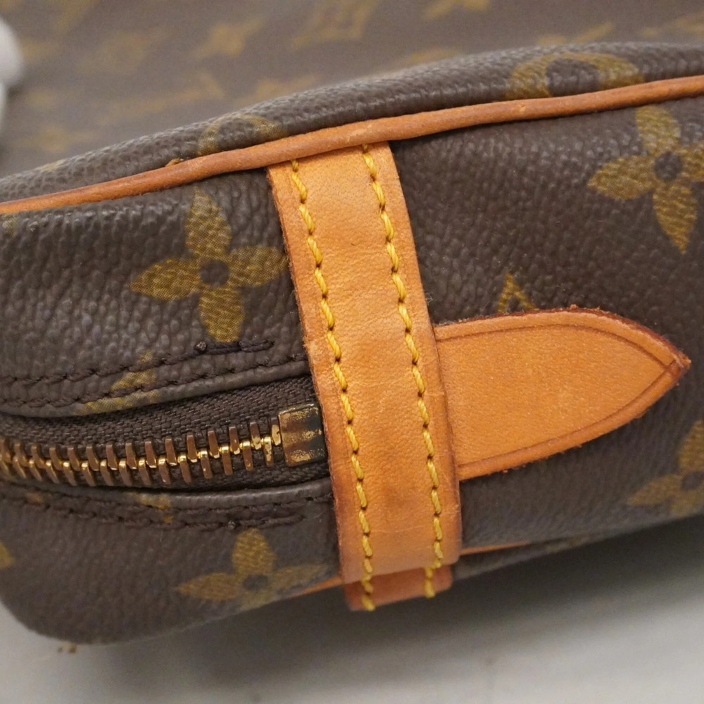LOUIS VUITTON Authentic Brown Monogram Clutch Bag - Picture 10 of 12